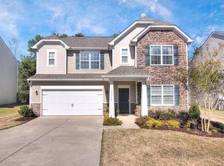 14318 Green Birch Dr, Pineville, NC 28134