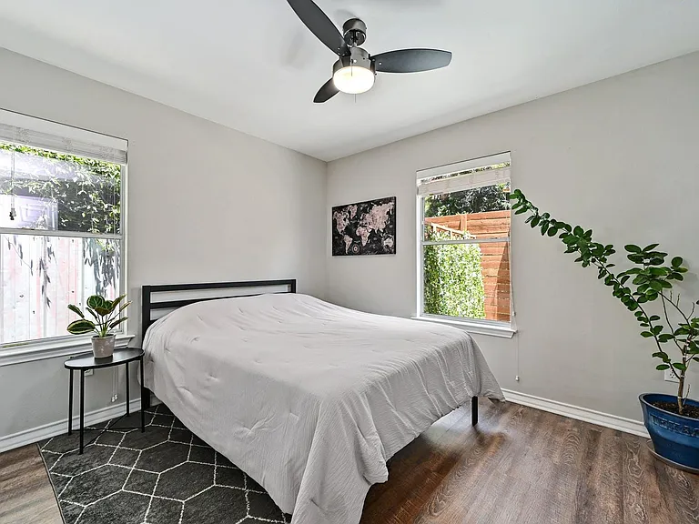 94 Robert T Martinez Jr St — Photo 8