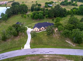 25 Enchanted Oaks Ct, Huntsville, TX 77320