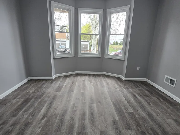 41 9th Ave #2 — Photo 9