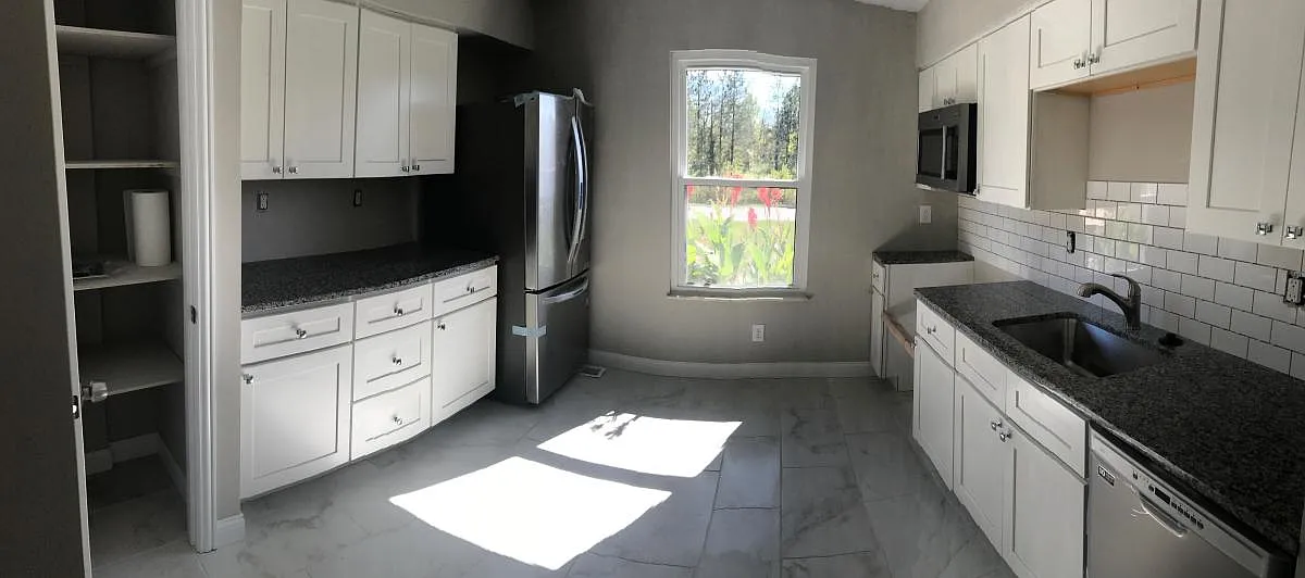 384 W Powell Rd photo 1