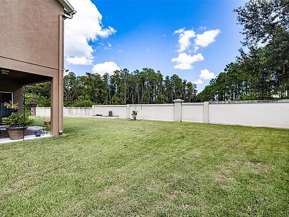 5th image of 23048 Wood Violet Ct