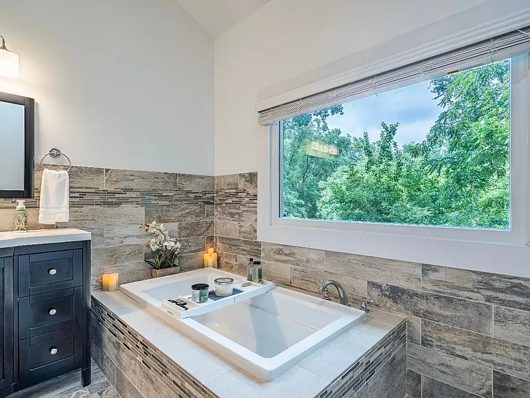 Master- Bathroom #3