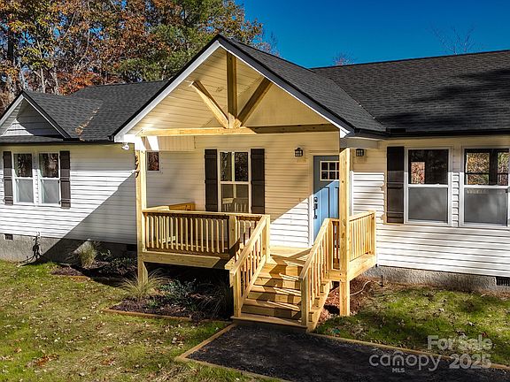 2nd image of 377 Amelia Dr