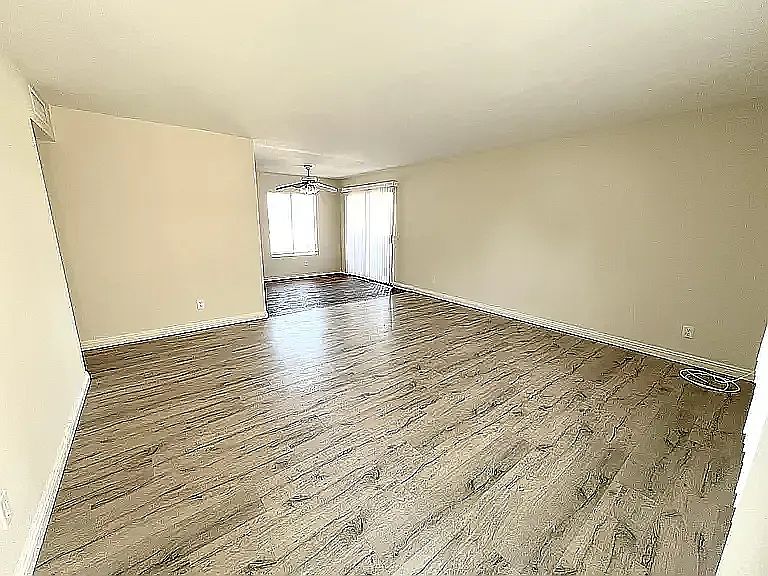 1st image of 25880 Dartmouth St #P