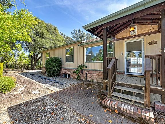 5th image of 9305 Mosquito Rd