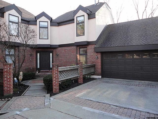 1st image of 215 Milner Ave