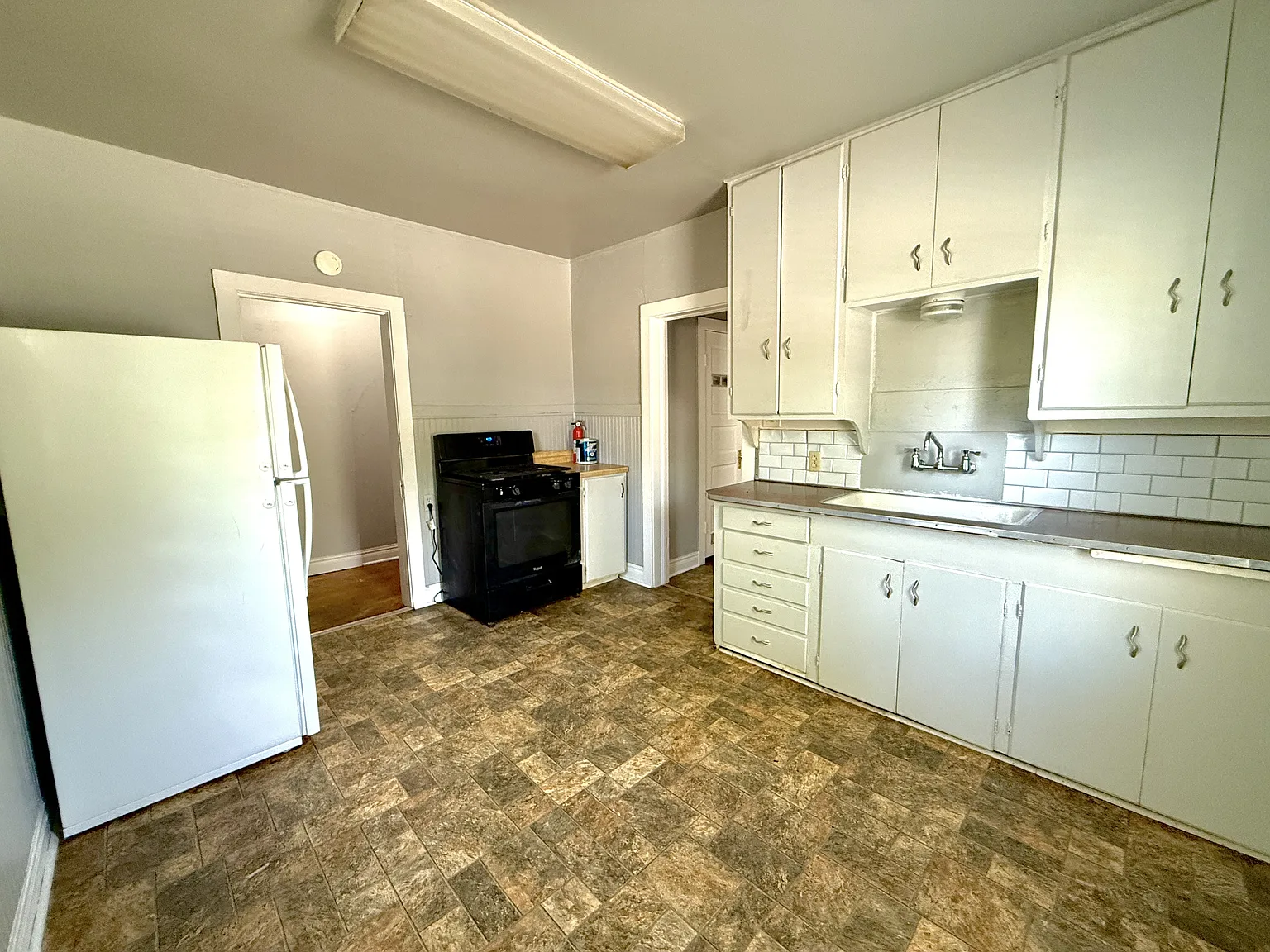 336 D Street Northwest Apt 2 - 1 — Photo 3