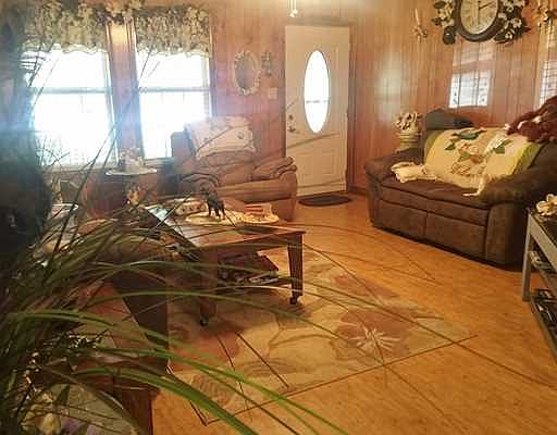 3rd image of 1806 Parsley Ave