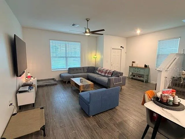 1704 Friendship Row — Photo 18