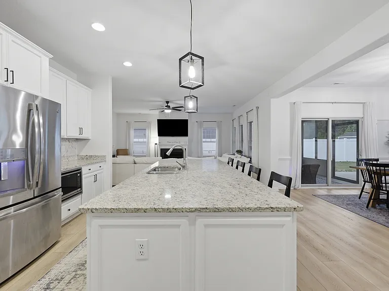 202 Shady Oaks Way — Photo 6