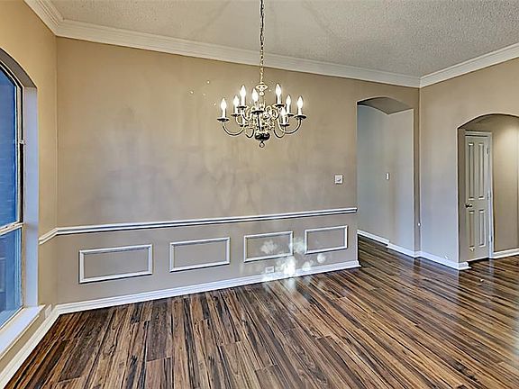 3rd image of 3601 Stone Creek Ln