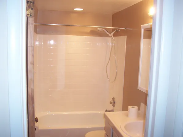 12205 93rd Ave NE, Kirkland, WA 98034