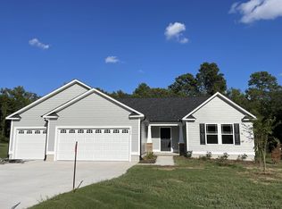 109 Apple Grove Ln, Four Oaks, NC 27524