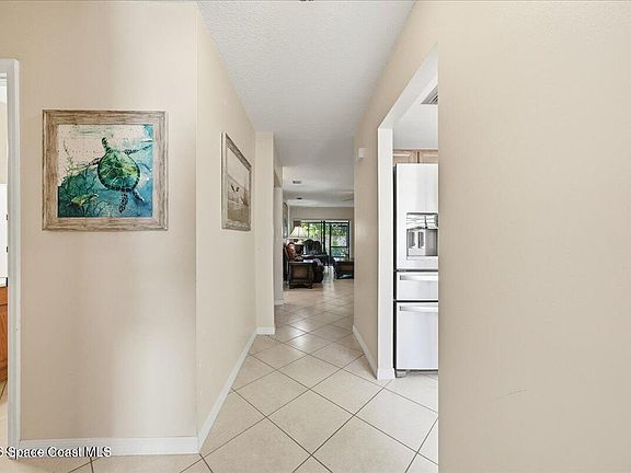 4th image of 149 Seawind Dr #21