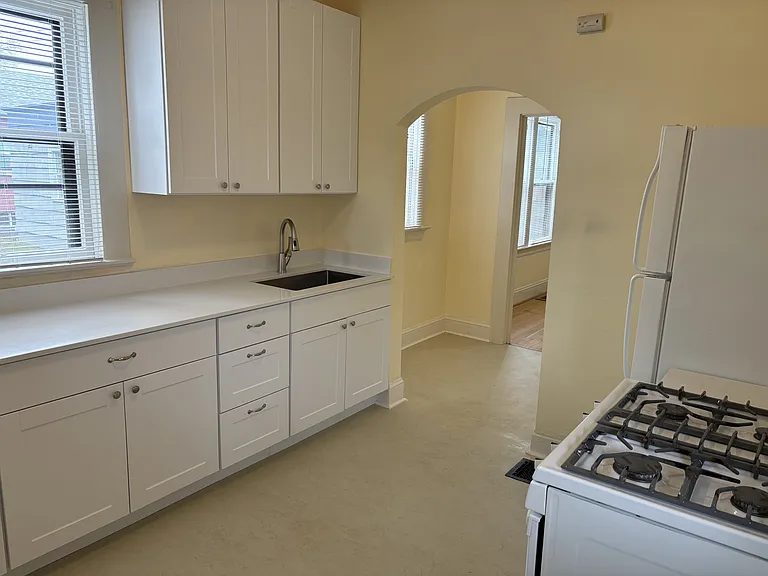 2311 SE Hawthorne Blvd — Photo 6
