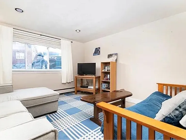 20 Miller St #1 — Photo 4