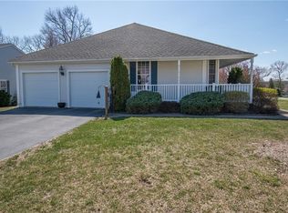 1 Rimwood Dr, Smithfield, RI 02917