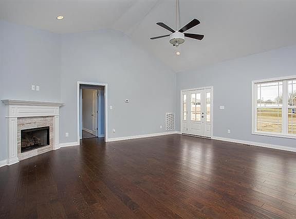 4th image of 381 Adalynn Way