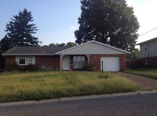 206 Rosemary Dr, Collinsville, IL