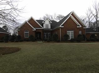 113 Vinings Place Dr, Warner Robins, GA 31088