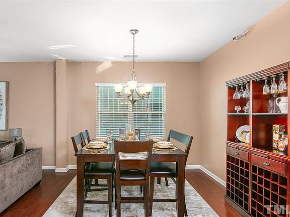 3rd image of 2054 Tanners Mill Dr