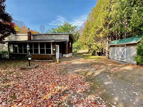 47 Ostrander Dr, Phoenix, NY 13135