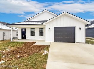 203 Charles Carr Dr, Harrodsburg, KY