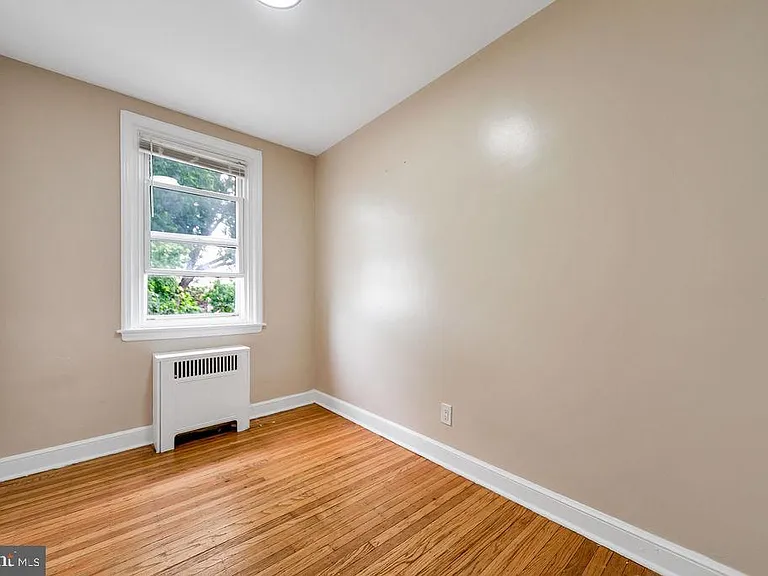 293 Wabash Ave — Photo 13