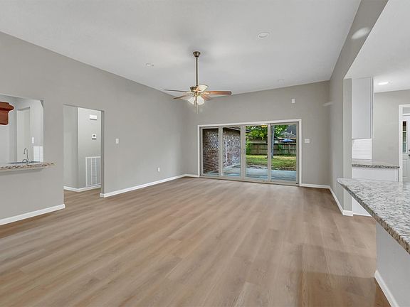 5th image of 6415 Moccasin Bend Dr