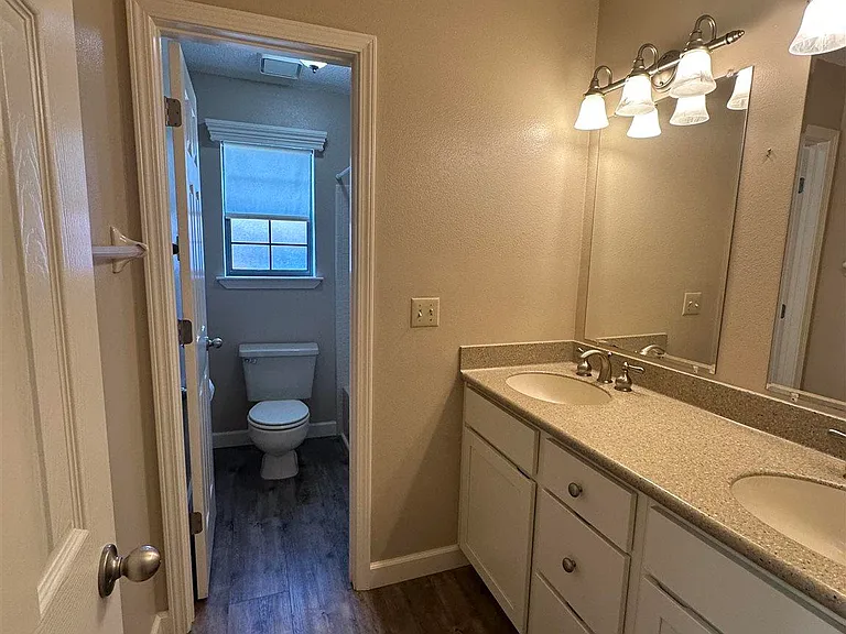 304 Arabian Dr — Photo 27