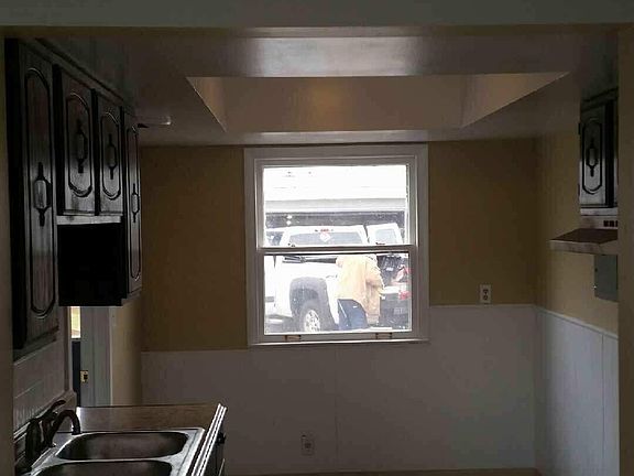 5th image of 4481 W 135th St