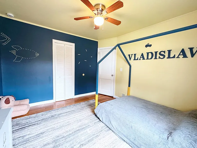 124 Morningside Dr W — Photo 7
