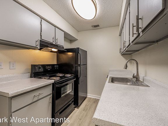 5th image of 11845 West Ave