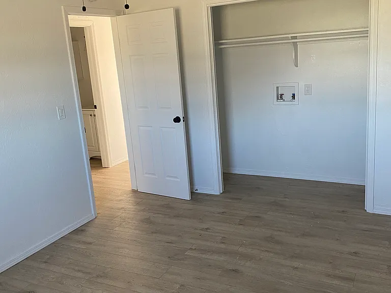 606 S 7th St #610 — Photo 11