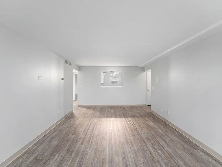 Hillside Terrace Apartments — Photo 77