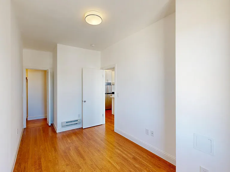 845 California Street — Photo 15