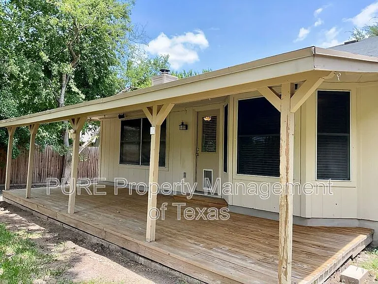 1102 Leah Ln — Photo 18