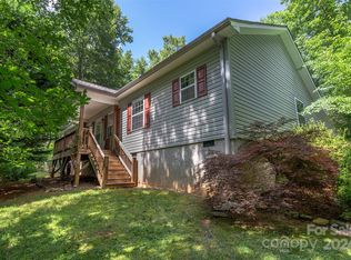 488 Anders Rd, Zirconia, NC 28790