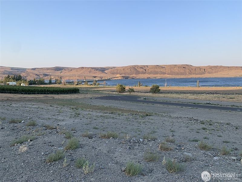 3rd image of 630 Vantage Bay Loop