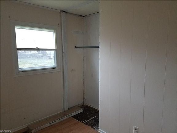 5th image of 4412 Norfolk Ave