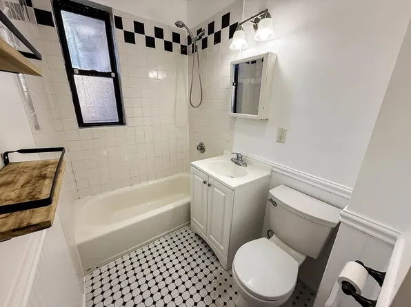 36 Duncan Avenue image 13 of 31