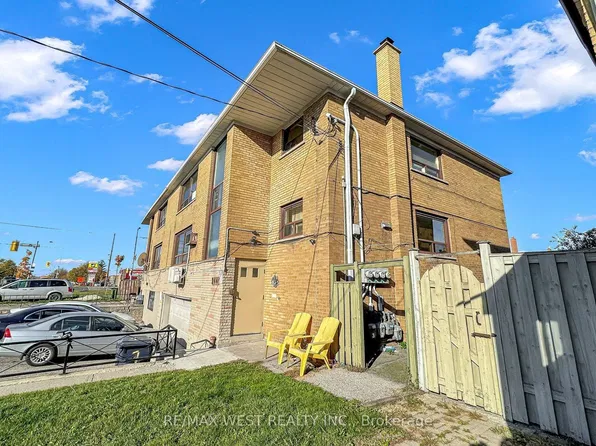 244 Overbrook Pl, Toronto, ON M3H 4R7