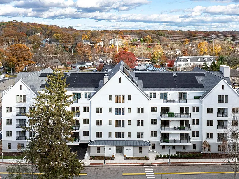 Wilton Center Lofts — Photo 44