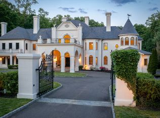 636 North St, Greenwich, CT 06830