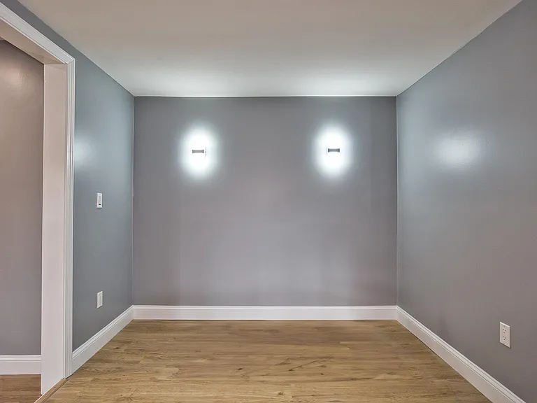 2753 Pleasant St #1 — Photo 22