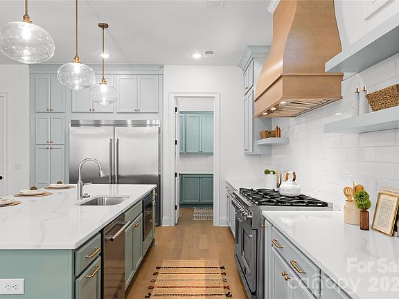 3rd image of 329 Westvale Dr