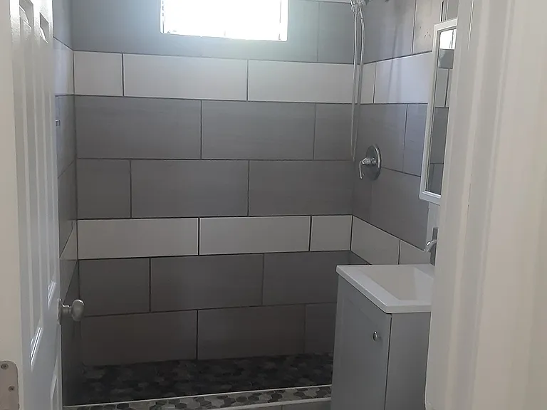 3494 Pontiac Ave — Photo 10