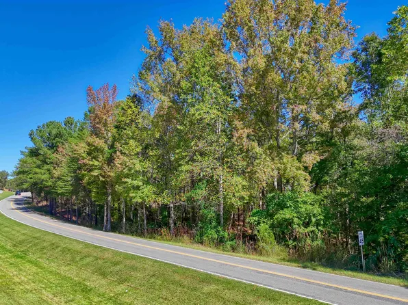 2741 Sandy Ford Rd, Chesnee, SC 29323