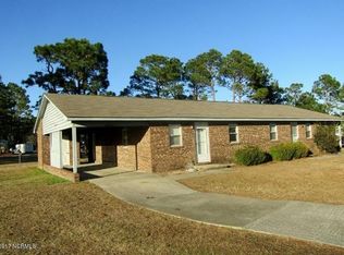 3 Queens Haven Ct, Hubert, NC 28539